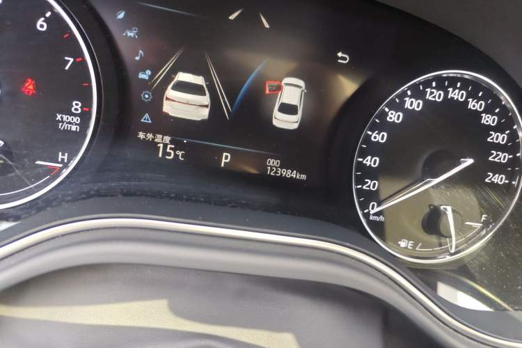 Used Toyota Avalon 2019 2.5L Touring Premium Version China V Standard Odometer Close Up