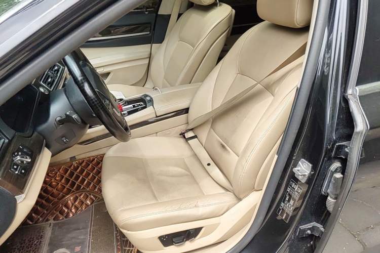 Used BMW 7 Series 2009 730Li Leading Model
