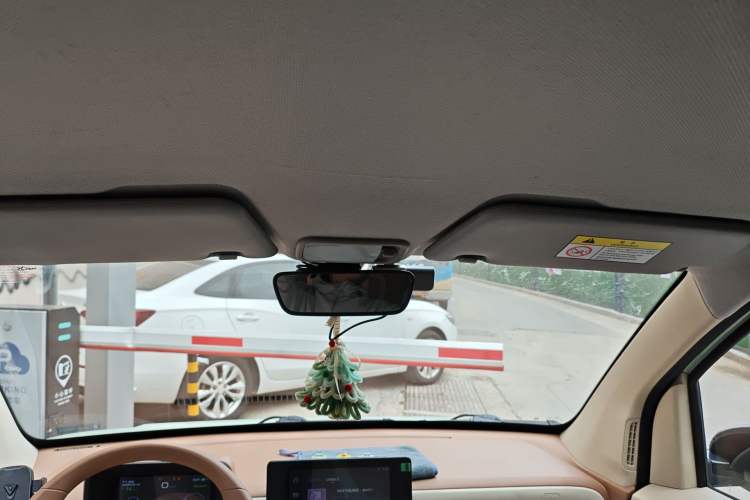 Used Wuling Hongguang MINIEV 2024 3rd Generation 215km Advanced Version Headliner