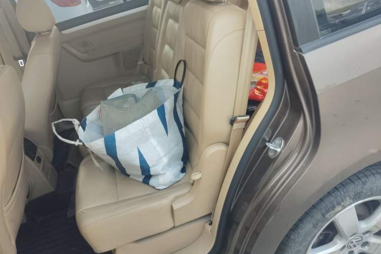 Used Volkswagen Touran 2011 1.4T DSG Zhiya Edition 5 Seats
