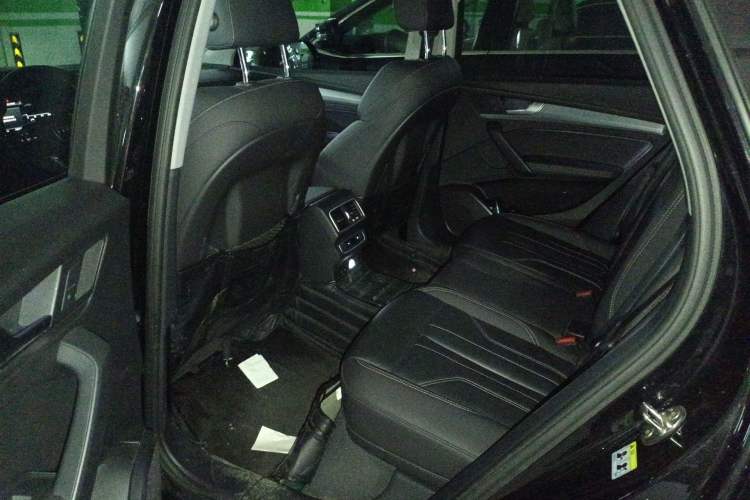 Used Audi Q5L 2022 40T Fashionable and Dynamic Model
