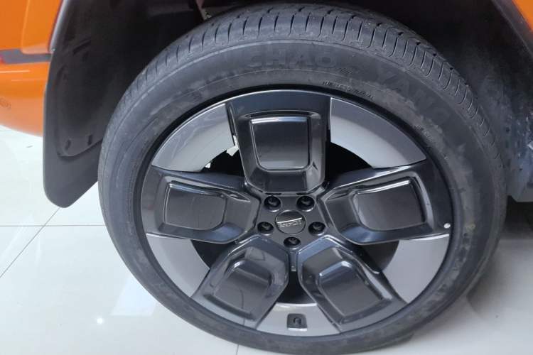 Used iCAR V23 2026 Model V23S 501 Four-Wheel Drive Peak Performance Edition Exterior 5