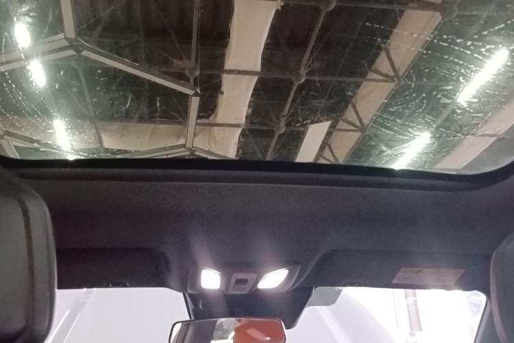 Used CHANGAN UNI-V 2022 1.5T Smart Navigation Version
