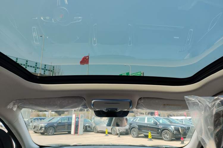 Used Hongqi HS3 PHEV 2025 Model 125km Jingwei PLUS 2 Millionth Anniversary Edition