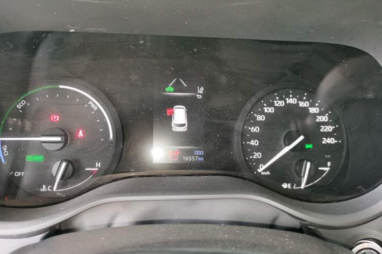 Used Toyota Granvia 2024 2.5L Hybrid Comfort Edition
