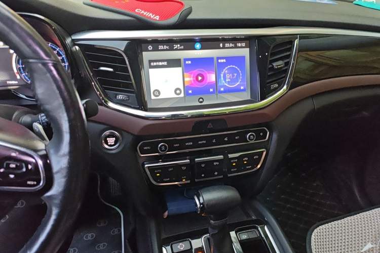 Used GAC Trumpchi GS8 2017 320T Two-Wheel Drive Luxury Smart Connectivity Version (7 Seats)

