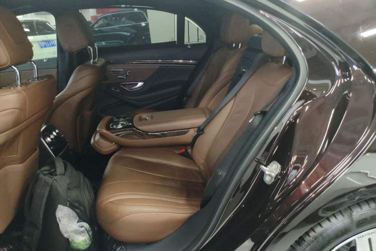 Used Mercedes-Benz S-Class 2019 S 320 L Prestige Edition Left Rear Seat