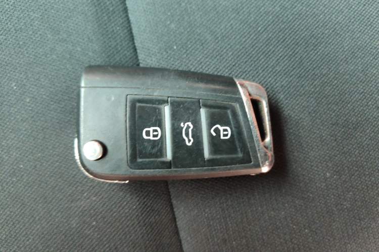 Used Suzuki Liana A6 2015 Hatchback 1.4L Manual Enjoyment Model