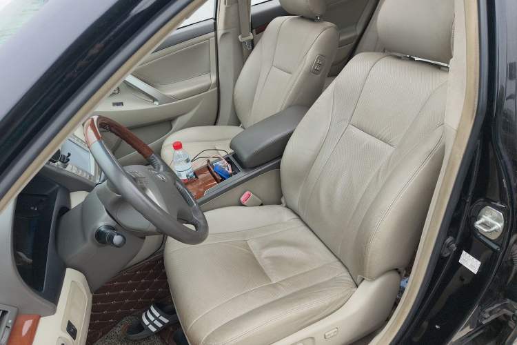 Used Toyota Camry 2013 200G Classic Luxury Edition
