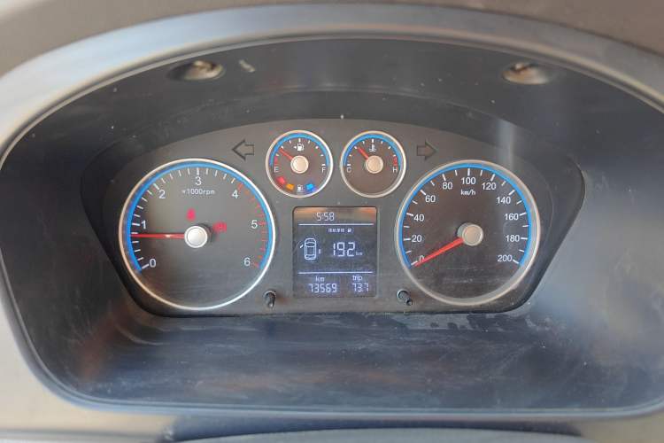 Used Foton Toano 2021 2.0T Manual Tongtu Extended-Wheelbase Mid-Roof 5/6/7-Seater 4F20TC3
