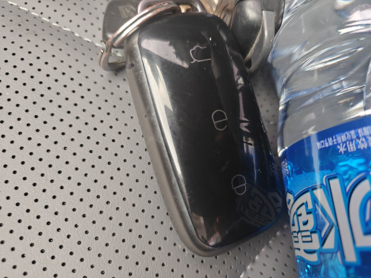 Geely Galaxy L6 2025 EM-i 140km Explorer+ Edition — снимка 20