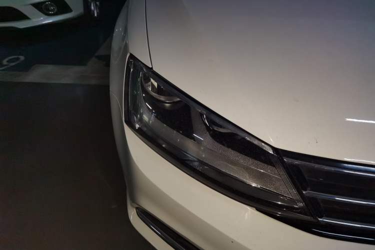 Used Volkswagen Sagitar 2017 230TSI Automatic Comfort Version