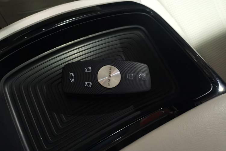 Used Roewe iMAX8 2023 400TGI Comfort Edition Interior 1