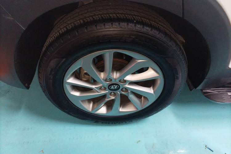 Used Hyundai Tucson 2015 1.6T Dual-Clutch Two-Wheel-Drive Smart Model