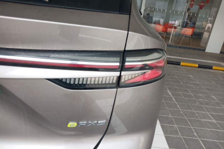 Used Roewe RX5 New Energy 2023 eRX5 Super Hybrid Prestige Edition
