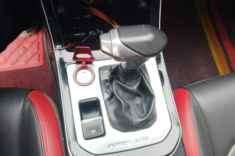 Used Dongfeng Aeolus Yixuan 2020 230T Automatic Advanced Edition Gear Lever