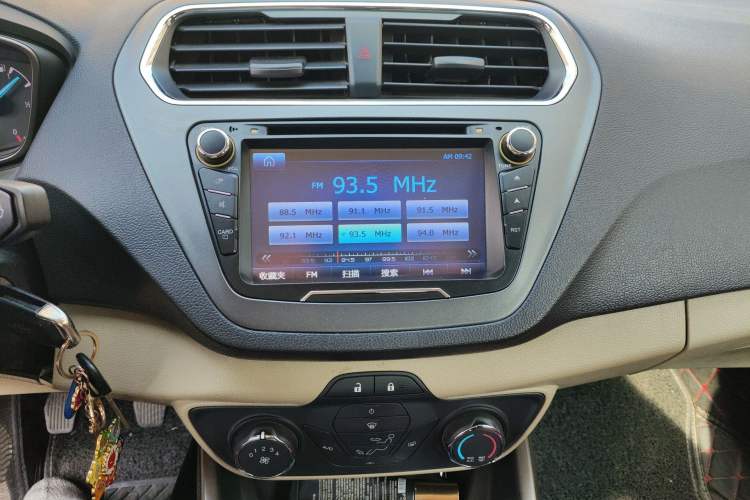 Used Ford Escort 2015 1.5L Manual Comfort Model
