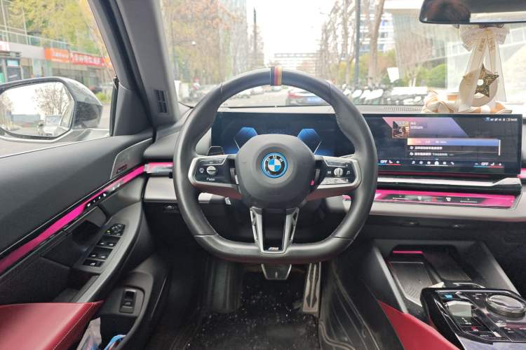 Used BMW i5 2024 eDrive 35L Luxury Model with M Sport Package
