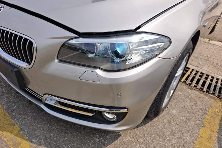 Used BMW 5 Series 2014 520Li Elegant Model
