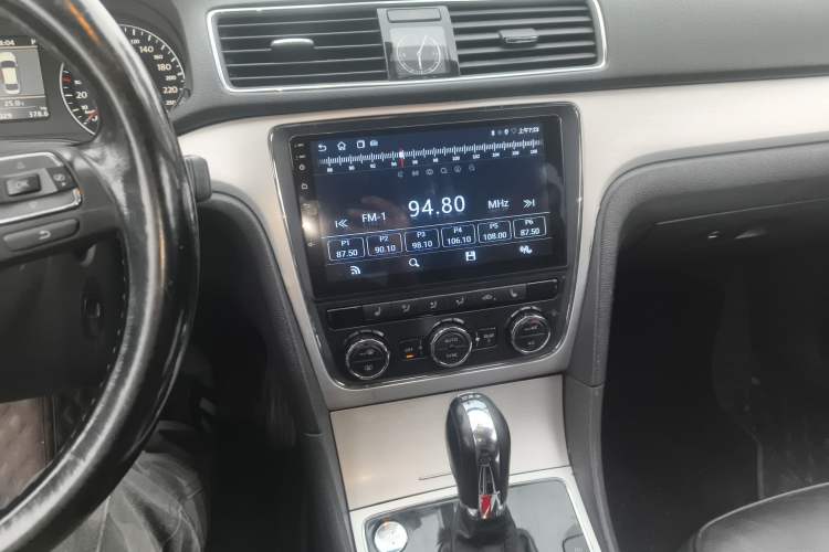 Used Volkswagen Passat 2013 1.8TSI DSG Ultimate Edition