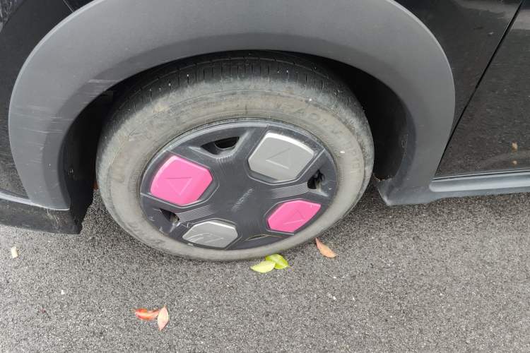 Used Geely Galaxy Panda 2025 210km Panda Kart Left Front Wheel Hub