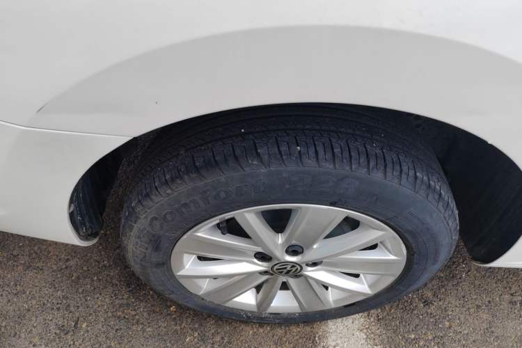 Used Volkswagen Jetta 2015 Value Edition 1.6L Manual Fashionable Style
