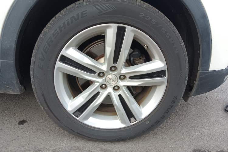 Used Zotye T700 2017 1.8T Dual-Clutch Prestige Model
