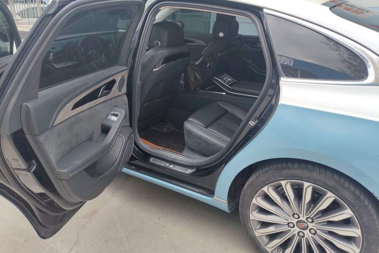 Used Hongqi H9 2020 3.0T Smart Connect Flagship Four-Seat Version Left Rear Seat
