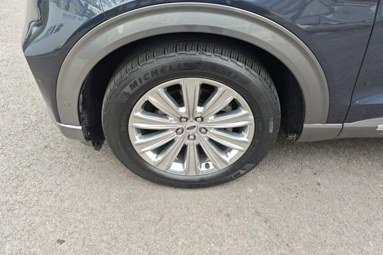 Used Ford Explorer 2020 EcoBoost 285 4x4 Titanium Edition 7-Seater