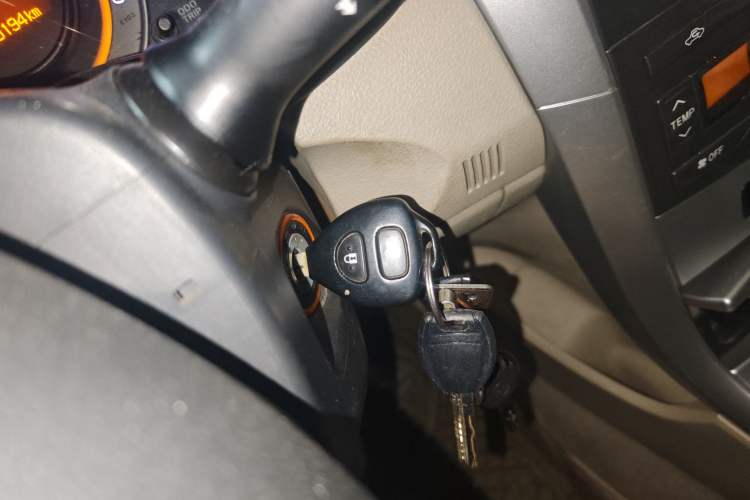 Used Toyota Corolla 2012 Luxurious Edition 1.8L CVT GL-i