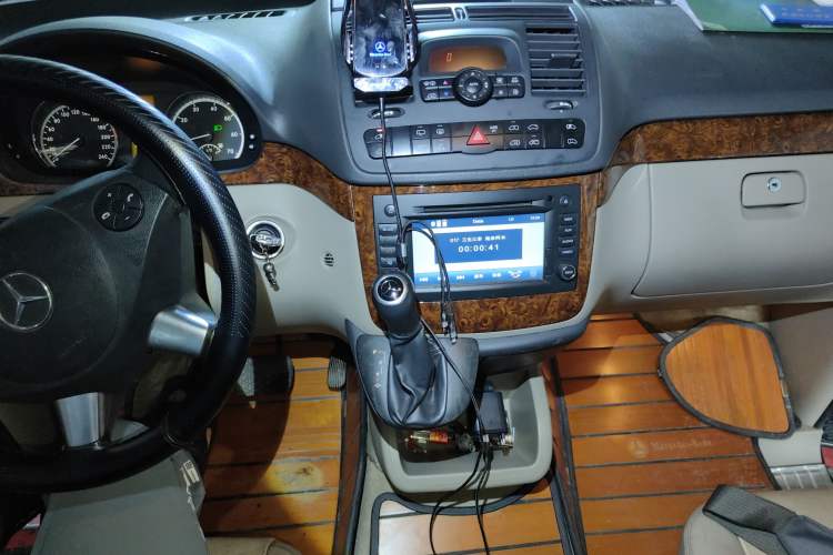 Used Mercedes-Benz Viano 2013 3.0L Navigator Edition Audio And AC Panel