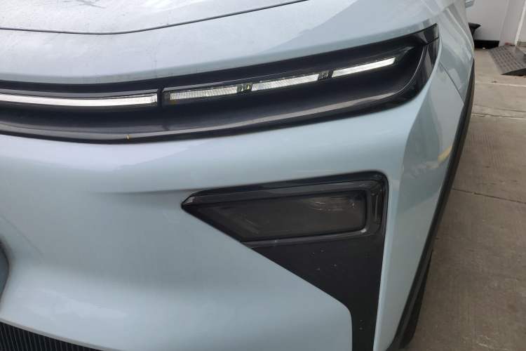 Used Livan Livan 7 2023 605km Hunter Light