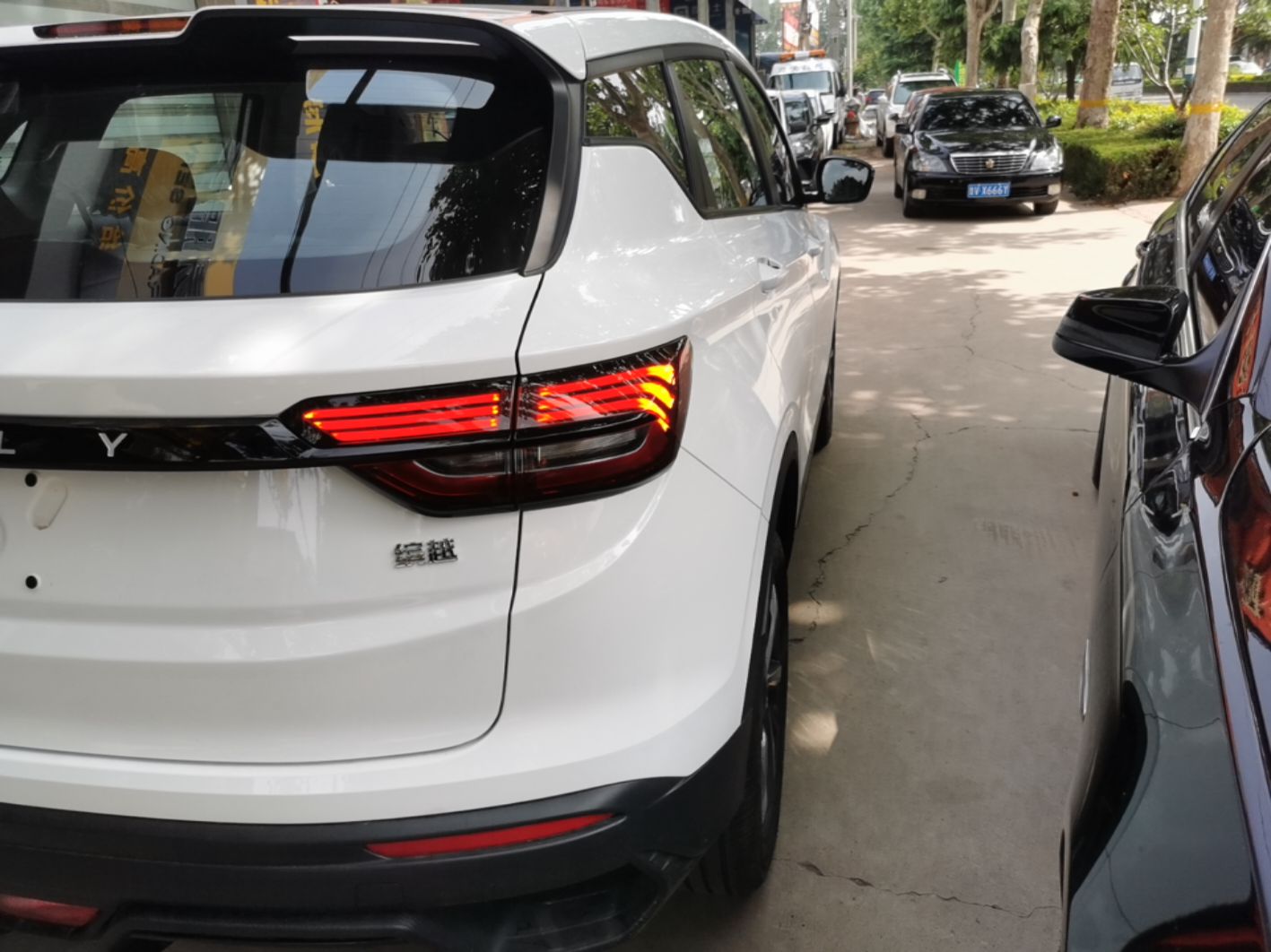 Geely Auto Coolray 2025 1.5L CVT Super Edition — снимка 9
