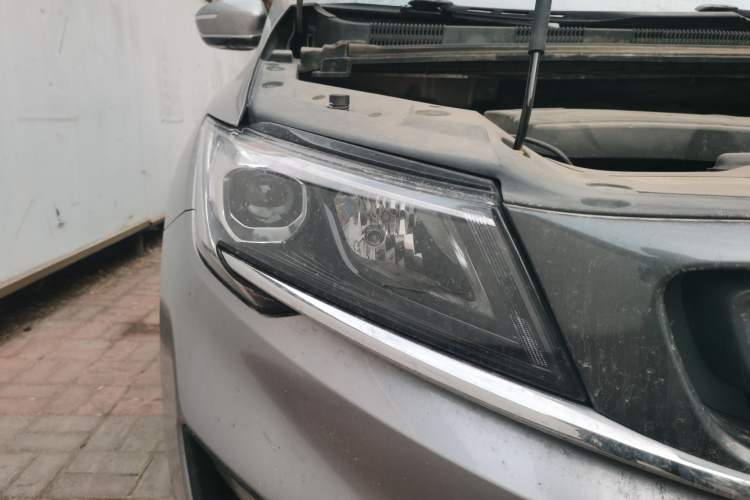 Used Geely Auto Jiajie 2021 1.8TD DCT Comfort Model Right Front Headlight