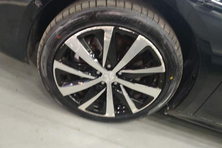 Used Peugeot 508 2022 508L 400THP PureTech Passion Edition Left Front Wheel Hub