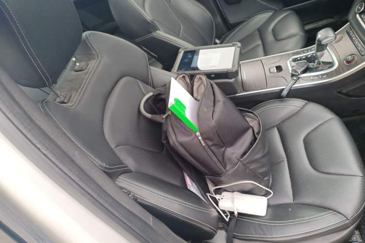 Used Land X7 2016 2.0T Panoramic Prestige Edition
