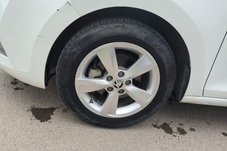 Used Skoda Rapid Spaceback 2019 Revised Version 1.5L Automatic Comfort Edition China V Standard Left Front Wheel Hub