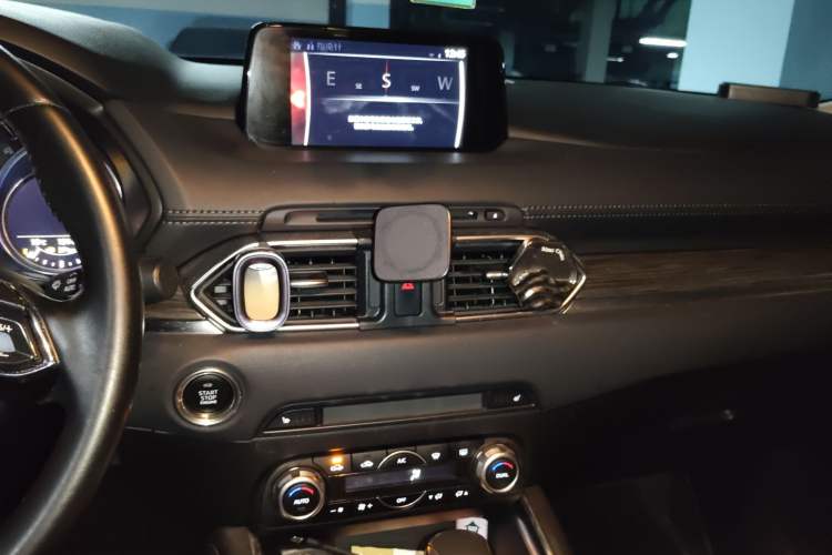 Used Mazda CX-5 2019 Cloud-Controlled Version 2.5L Automatic Two-Wheel Drive Luxury Trim China VI Standard Audio And AC Panel