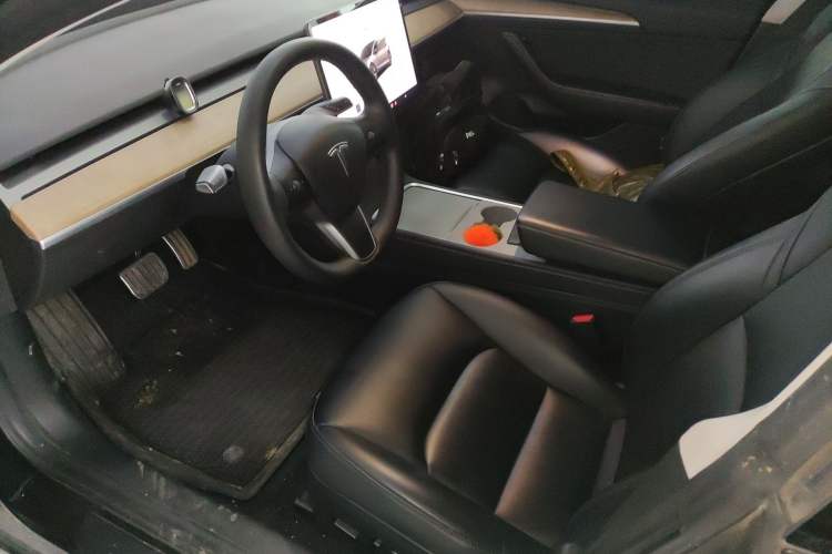 Used Tesla Model 3 2022 Rear-Wheel-Drive Version Left Front Seat