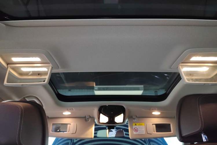 Used BMW 5 Series 2023 Updated 530Li Luxury Package Prestige Version Headliner