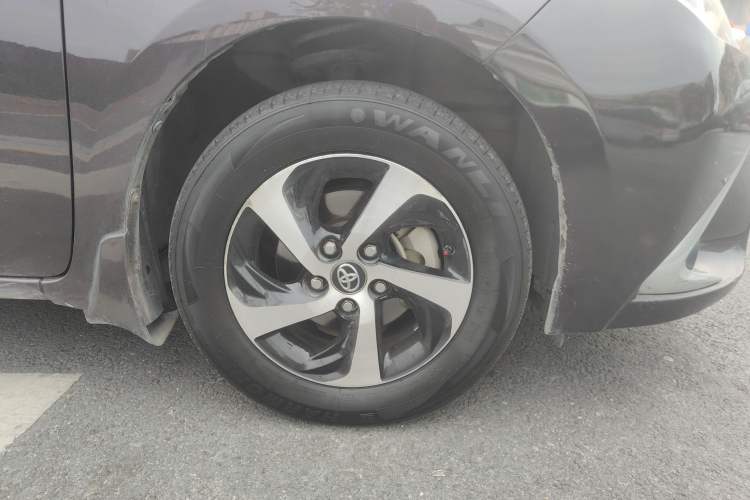 Used Toyota Levin 2017 Revised Dual-Engine 1.8H GS E-CVT Elite Sunroof Version China V Standard