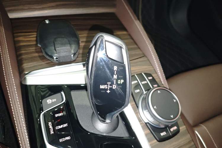 Used BMW 5 Series New Energy 2020 Mileage Upgrade Version 530Le Pioneer Edition