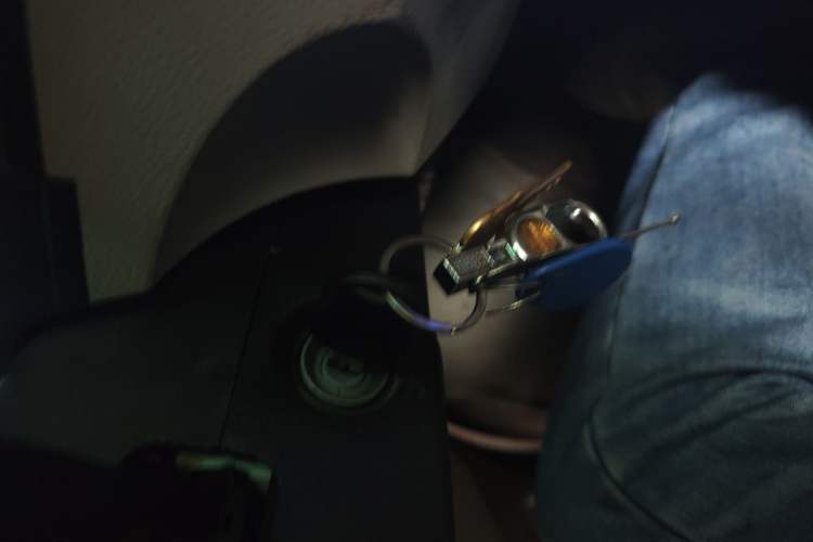 Used Jinbei Hiace X30 2021 1.5L Wealthy Single-Steaming Air-Conditioned Version Bus China VI Standard SWC15M Vehicle Key