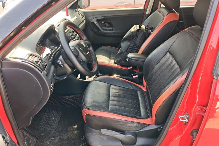 Used Skoda Fabia 2012 1.6L Automatic Cool Black Edition Left Front Seat