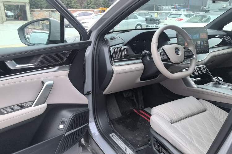 Used BYD Tang New Energy 2025 Intelligent Driving Version DM-i 115KM Flagship Edition
