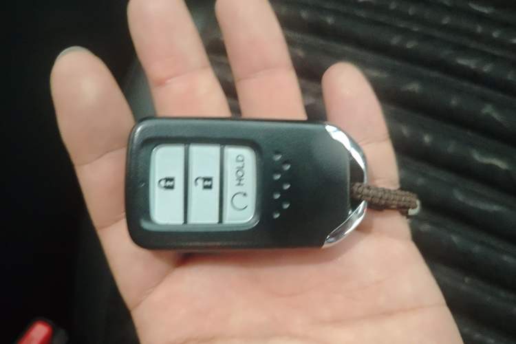 Used Honda Avancier 2017 240TURBO Two-Wheel Drive Elite Edition Vehicle Key