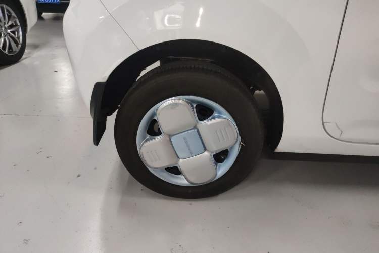 Used Geely Galaxy Panda 2024 Facelifted Panda Mini 200km Dragon Edition