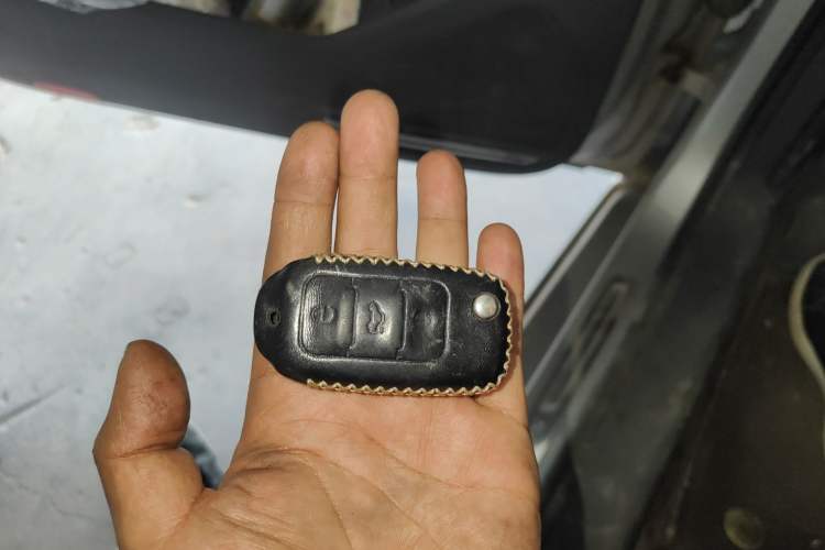 Used Volkswagen Sagitar 2018 280TSI DSG Comfort Model Vehicle Key