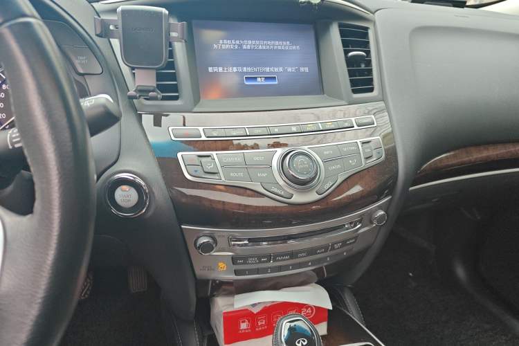 Used Infiniti QX60 2016 2.5 S/C Hybrid Two-Wheel-Drive Excellence Edition China V Standard Audio And AC Panel