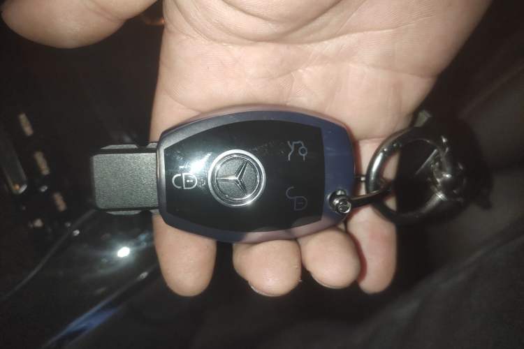 Used Mercedes-Benz GLC 2017 GLC 260 4MATIC Dynamic Edition Vehicle Key